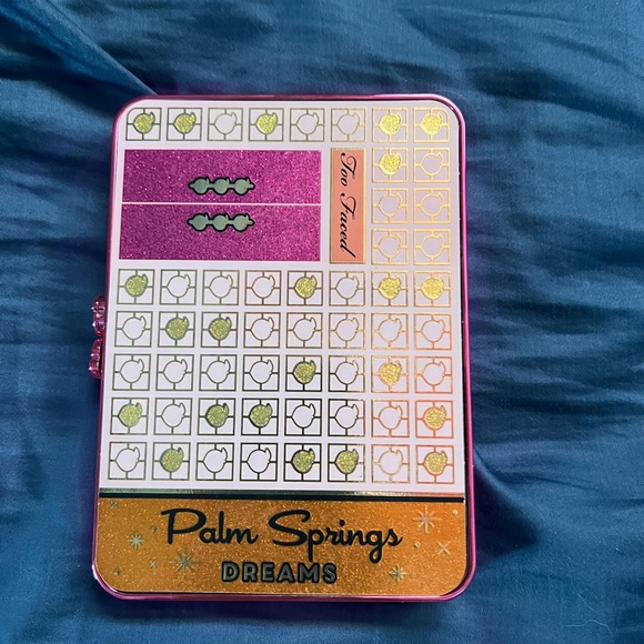 Too Faced Palm Springs Palette - Picture 1 of 2